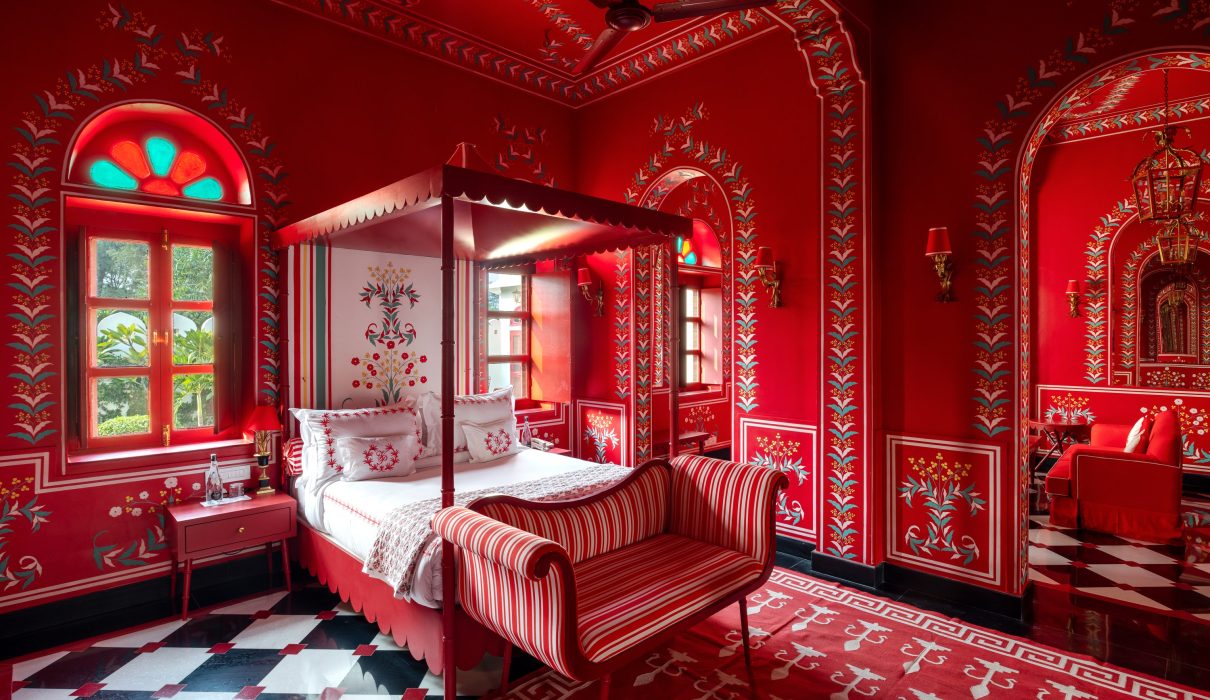 Why do irish travellers dress provocatively